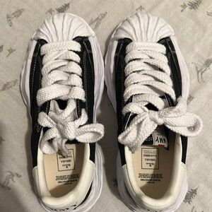 Miharayasuhiro Black and White Retro-Inspired Sneakers